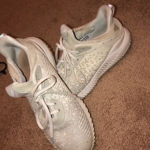 white alpha bounce adidas